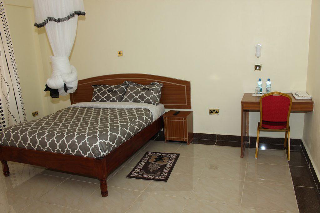 Gees Inn Накуру Экстерьер фото